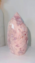 Load and play video in Gallery viewer, Pastel Pink Amethyst Flower Agate Druzy Flame