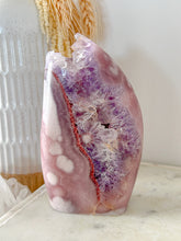Load image into Gallery viewer, Pink Amethyst Flower Agate Druzy Flame Freeform