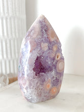 Load image into Gallery viewer, Amethyst Flower Agate Druzy Flame
