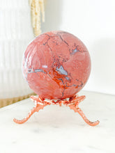 Load image into Gallery viewer, Pink Agate Druzy Sphere with Rose Dragonfly Stand
